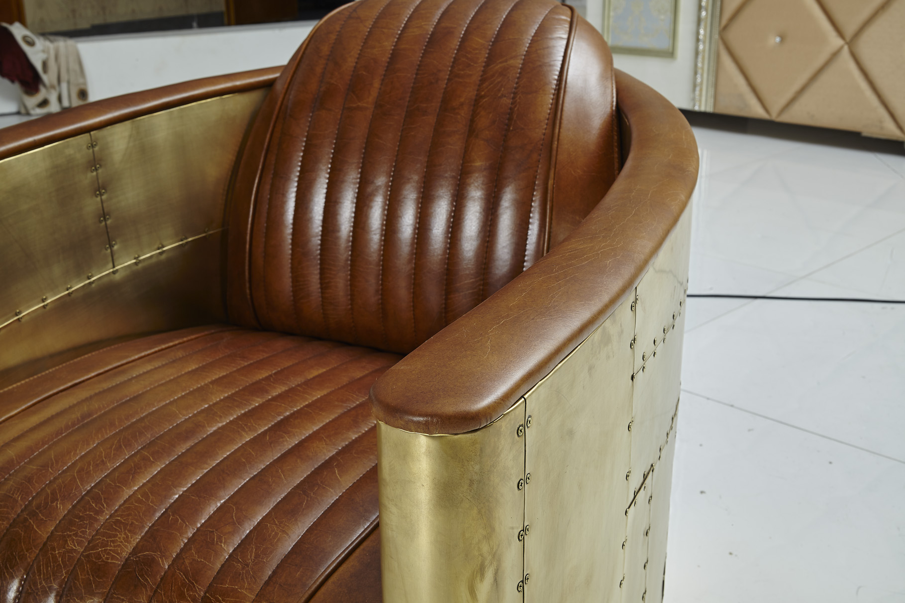 CHAIR C700