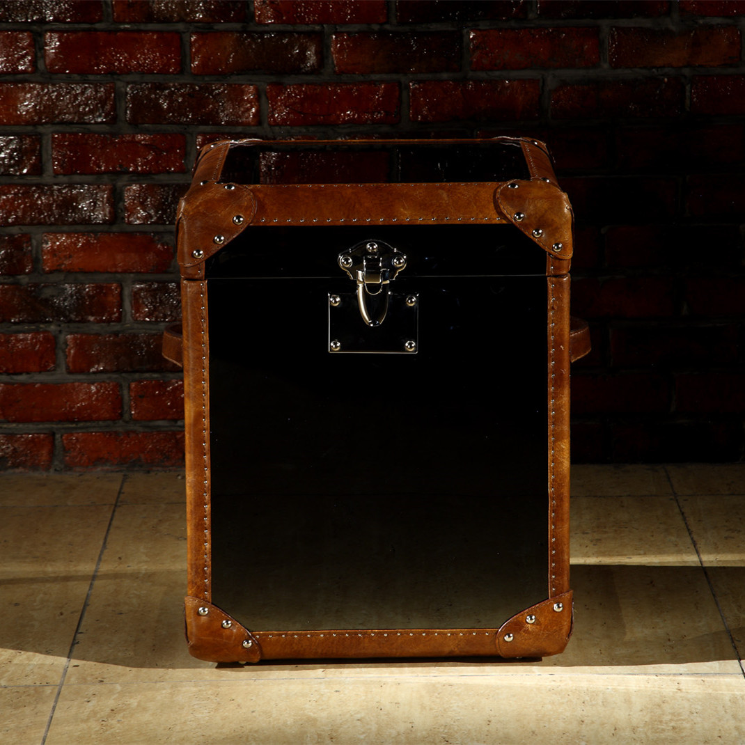 TRUNK T936